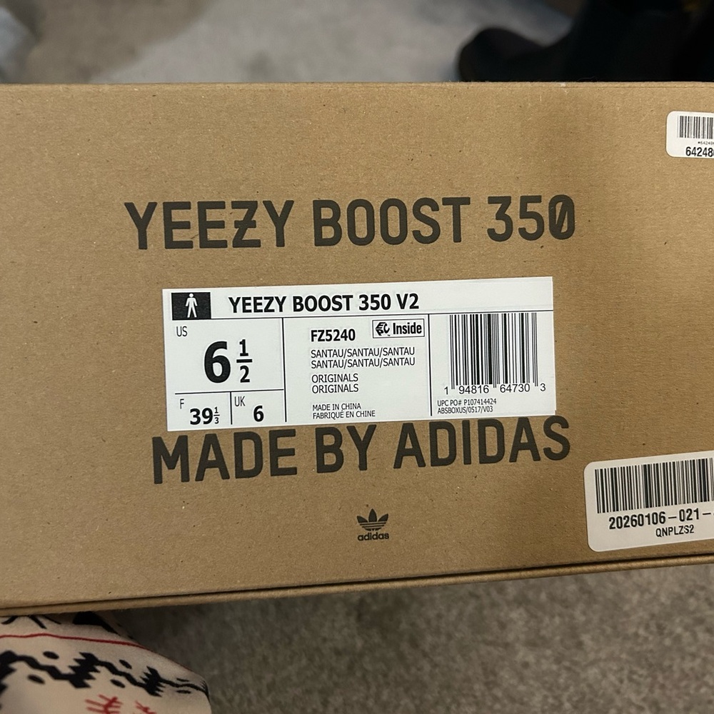 Yeezy sand taupe